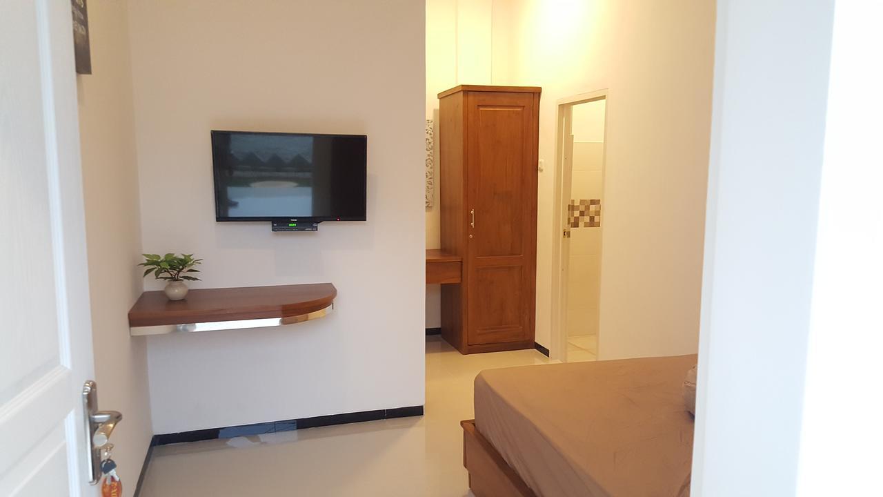 Sultan Guesthouse Тулунгагунг Экстерьер фото